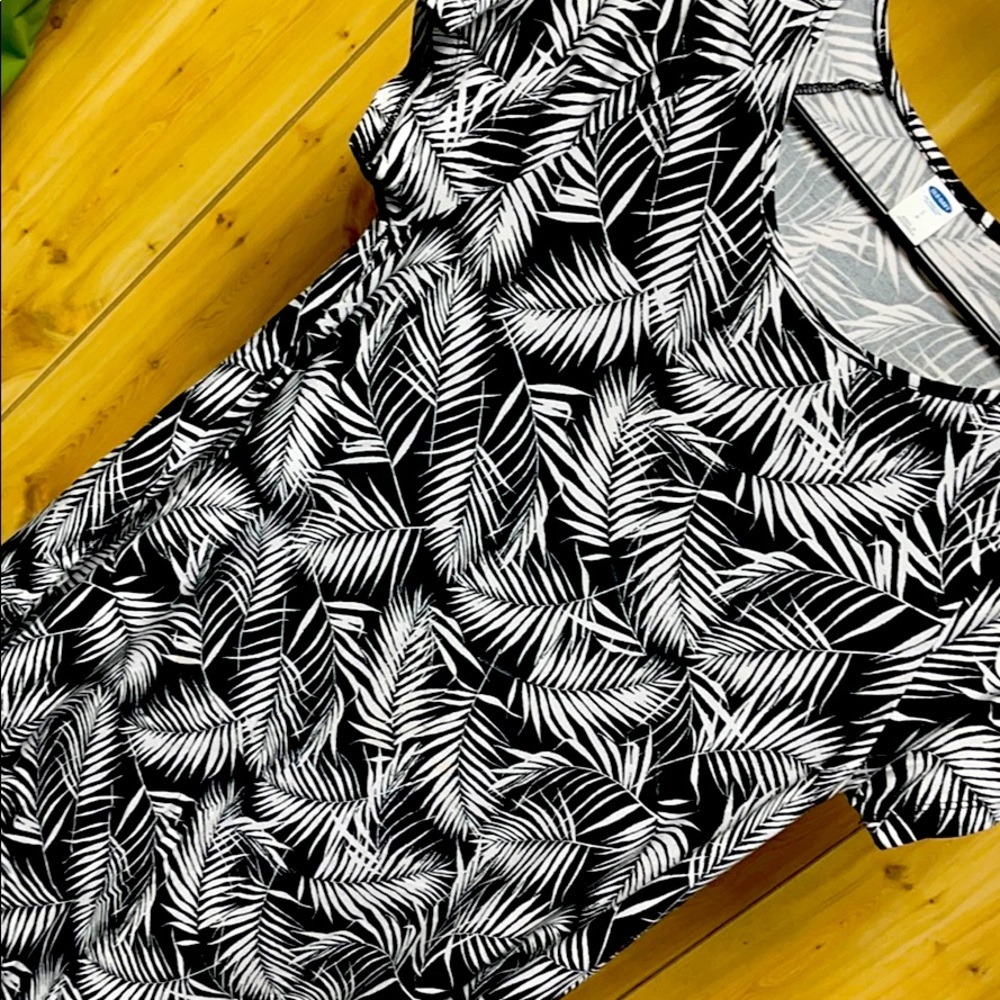 Old Navy Palm Dress